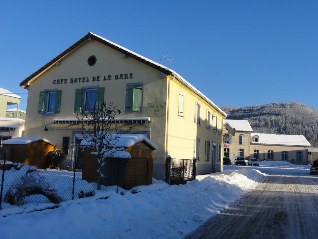 Café Hôtel de la Gare Champagnole Exterior foto